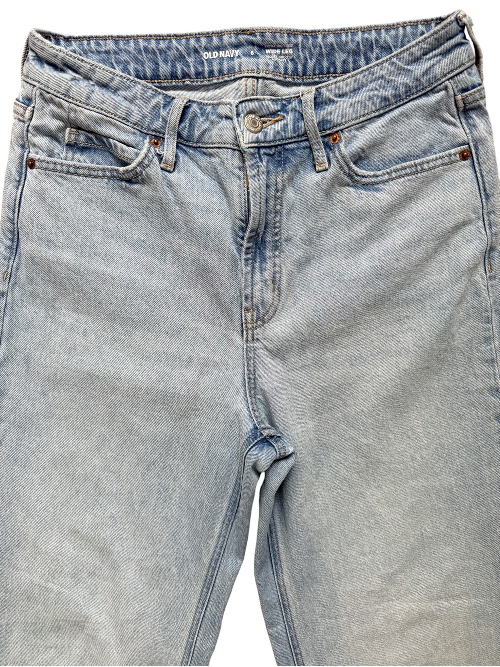 Old Navy Extra High Rise Wide Leg Jeans Size 6 Light Wash Raw Hem - Picture 4 of 9